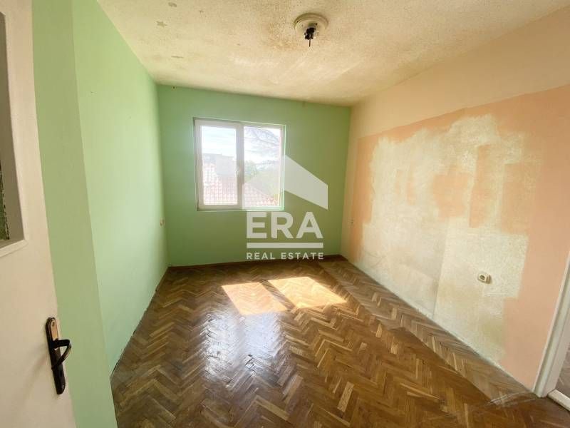 Продава се Четиристаен апартамент в Варна, Окръжна болница - 123 кв.м за 1622 €/кв.м - Снимка #3