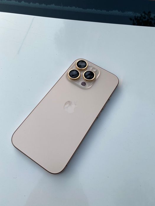 iPhone 16 pro gold