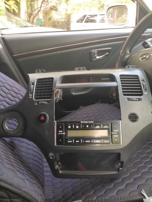 Хундай грандеуер , консуль от панели