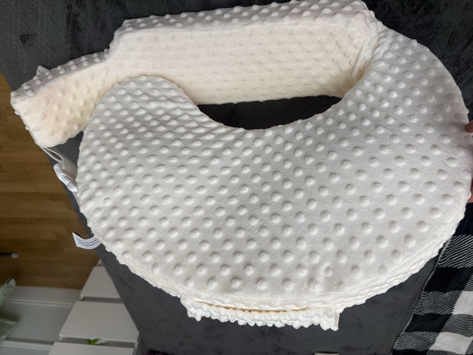Продам подушку для кормления