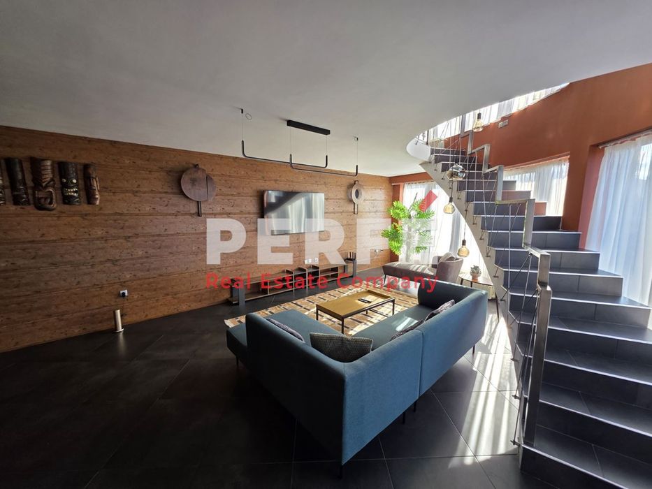 Дава се под наем Мезонет в ж.Южен парк - 200 кв.м за 3191.58 € - Снимка #1