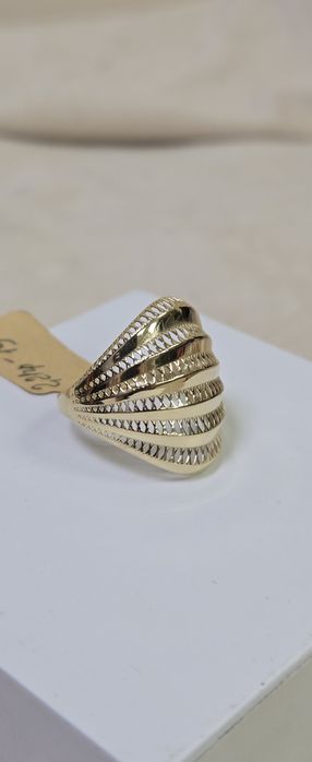 Кольцо золотое за грамм 44000