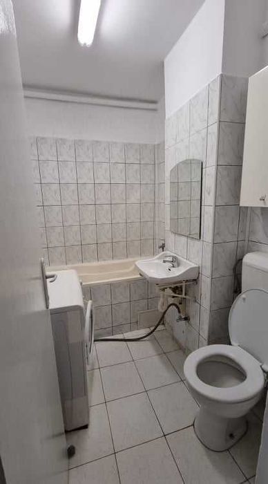 PARTICULAR, inchiriez (ofer) GARSONIERA (CORESI)  300 euro , Parter/9, 32 mp