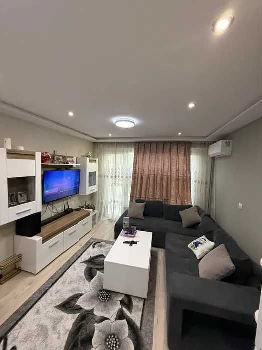 Дава се под наем Двустаен апартамент в София, Зона Б-18 - 65 кв.м за 600 € - Снимка #4