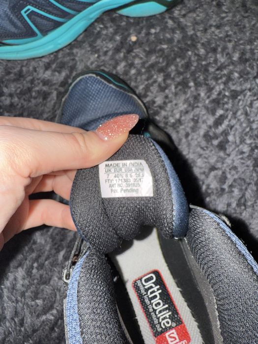 Туристически обувки на марката Solomon