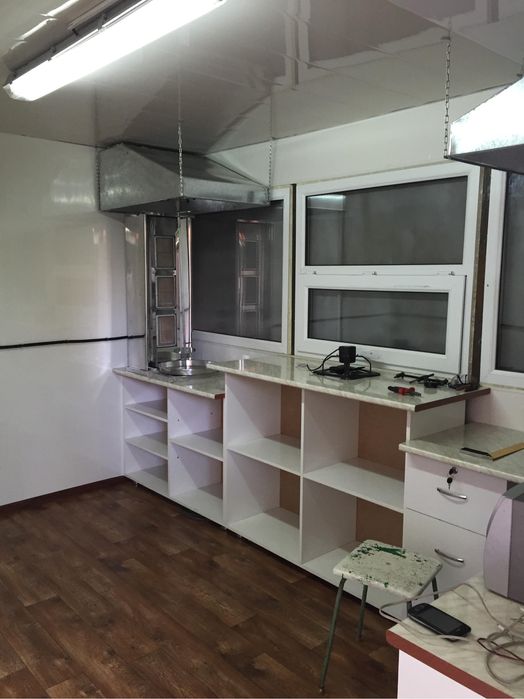 Продам донерную будку