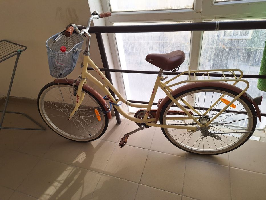 Велосипед  AIST AVENUE