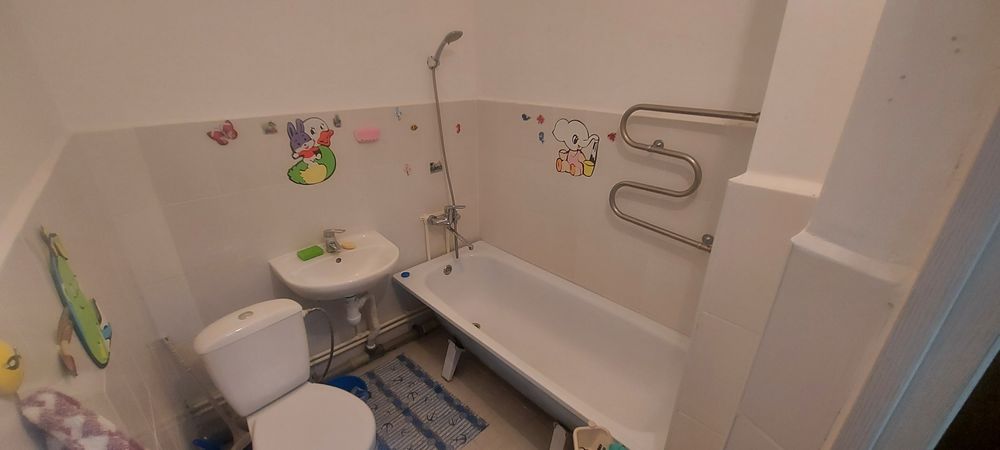 Квартира посуточно и  на часы 2000