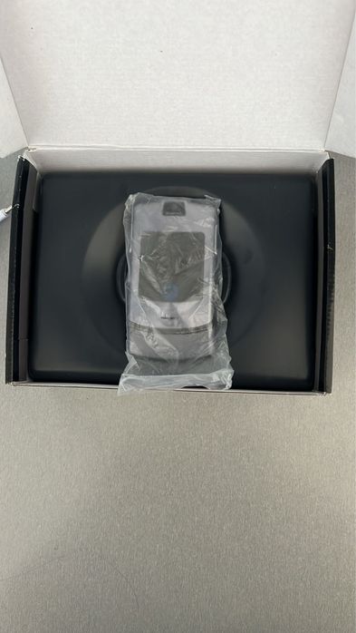 Продам новый Моторола V3i