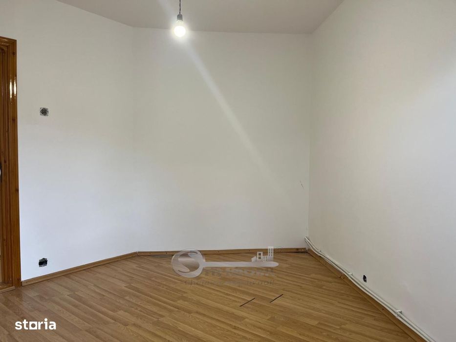 Apartament 3 camere decomandat- NICOLINA