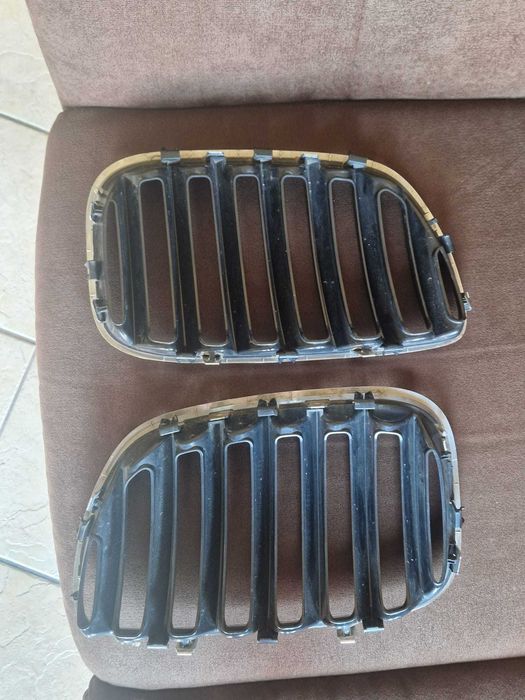 Grile originale capota fata BMW X5 E70 Stanga +DR