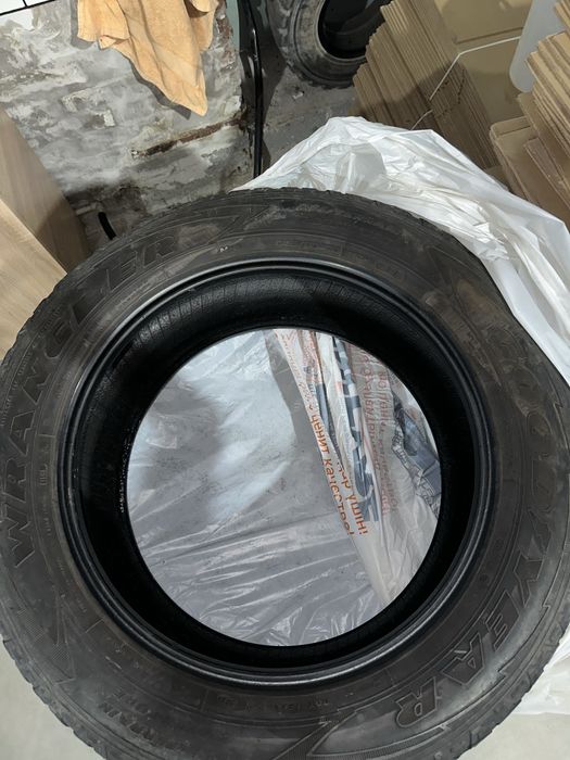 Goodyear 255/60/20