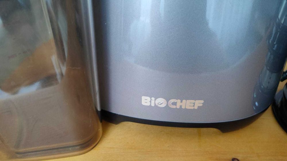Storcator presare la rece BioChef - Slow Juicer, 250W / 40 RPM