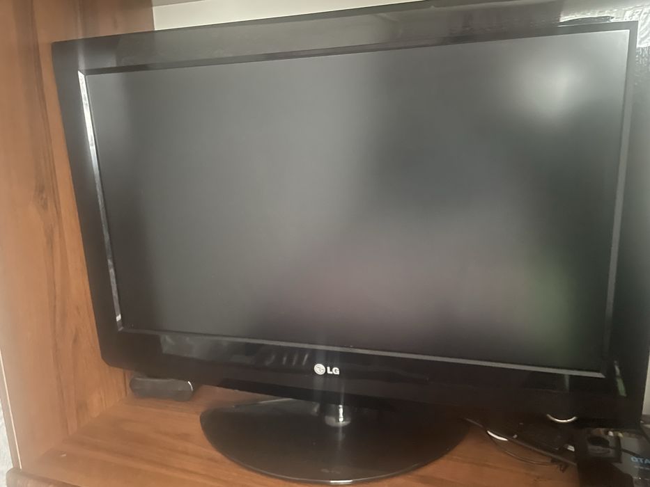 Продается LG телевизор отличного качества