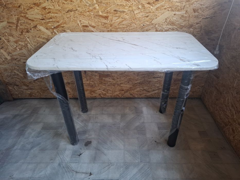 Продам новые столы