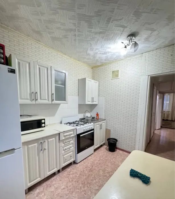 Продам квартиру 3 комнатную