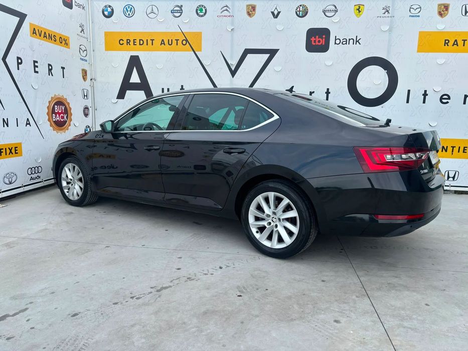 Skoda Superb SKODA SUPERB 1.6 TDI 120 CP DSG Comfortline