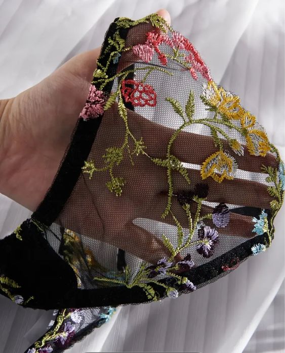 набор нижнего белья новый!