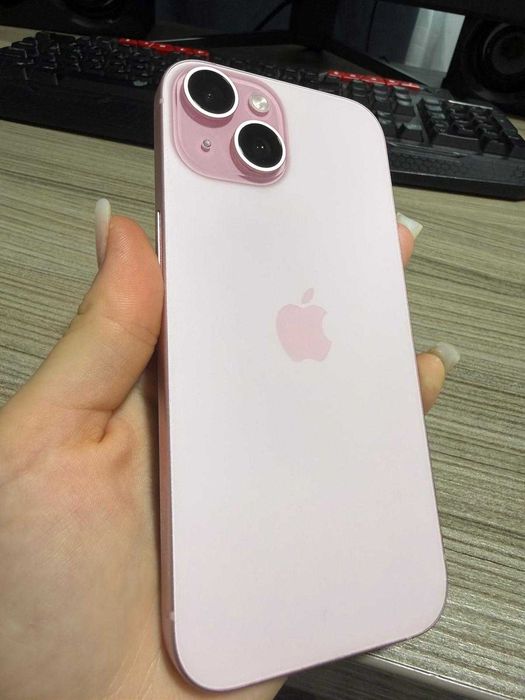 Vand iphone 15, 128 gb