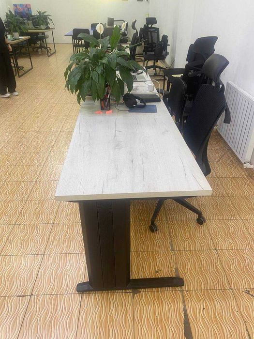 Stol ofise 140x70x75