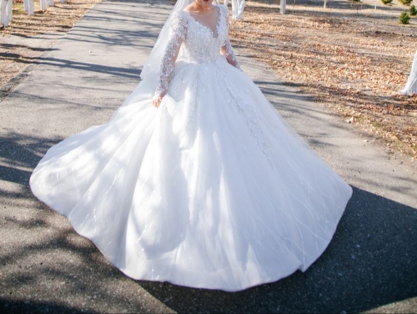 Свадебное платье