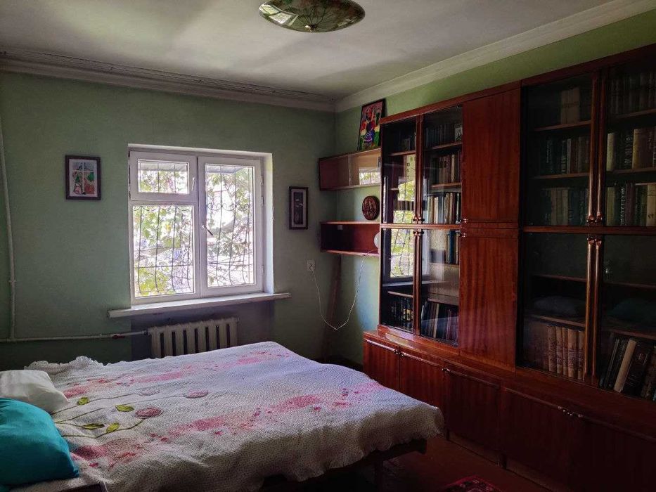 Сдается квартира на улице Юнус Раджабий, 3/4/4 метро Космонавты.