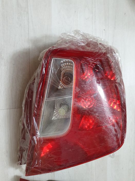 Задние стоп фары в комплекте. Оригинал. Ласетти