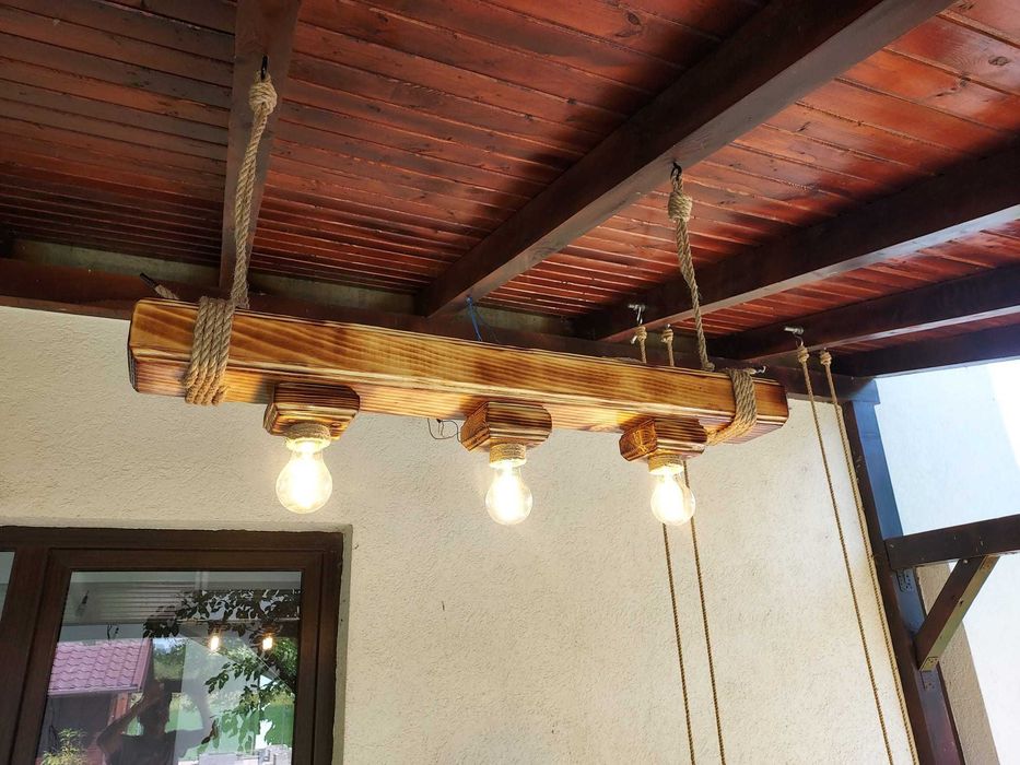Corp de luminat/ lampa /lustra din lemn (3 becuri) - model rustic/vintage