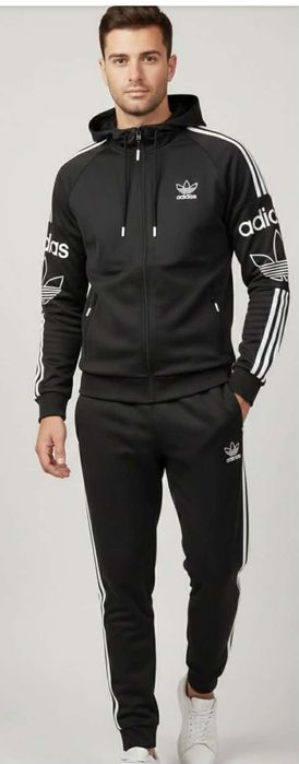 Trening bărbătesc Adidas.