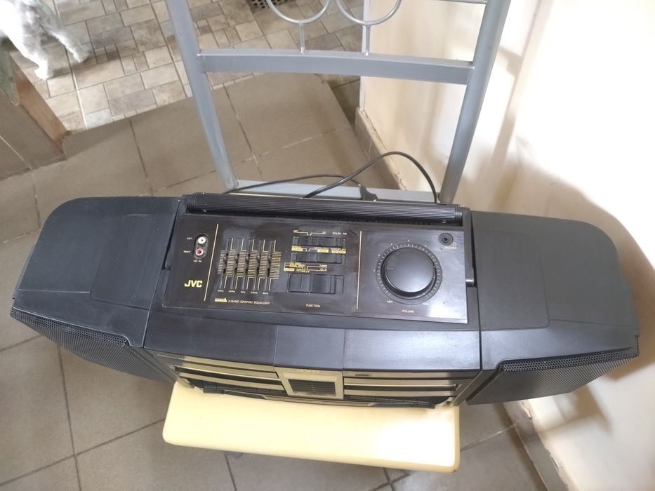 Dublu radiocasetofon JVC PC-V88