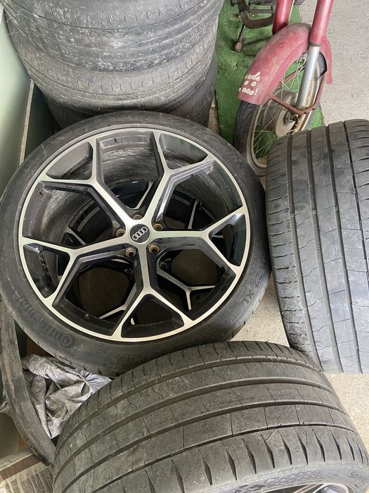Audi 5x112 22ки с гуми