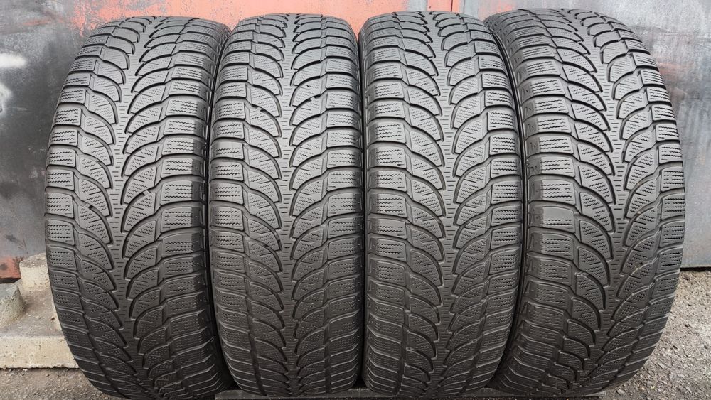 4бр.зимни гуми 215/65/16 Bridgestone Blizzak 
dot21
6.8mm
Добро състоя