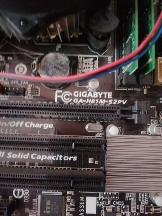 Продам комплектующие на компьютер б/у