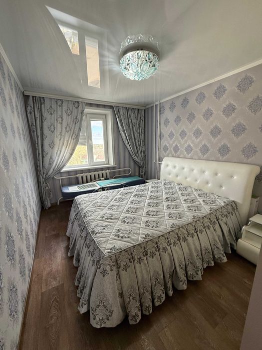 Продам 3 ком район школы милиции, ФМЛ, КЖБИ
