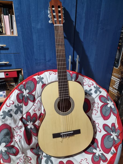 Chitara clasica Cort