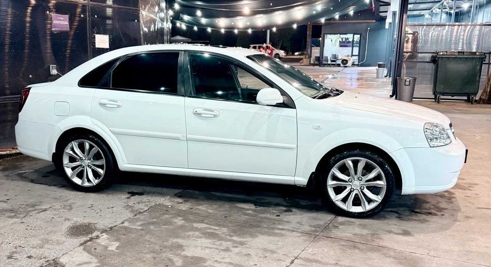 Lacetti 1.6 avtomat 2013 Ласетти 1.6 автомат 2013