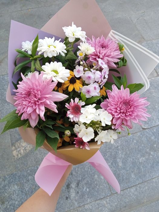 Цветы (букеты,корзинки)на заказ