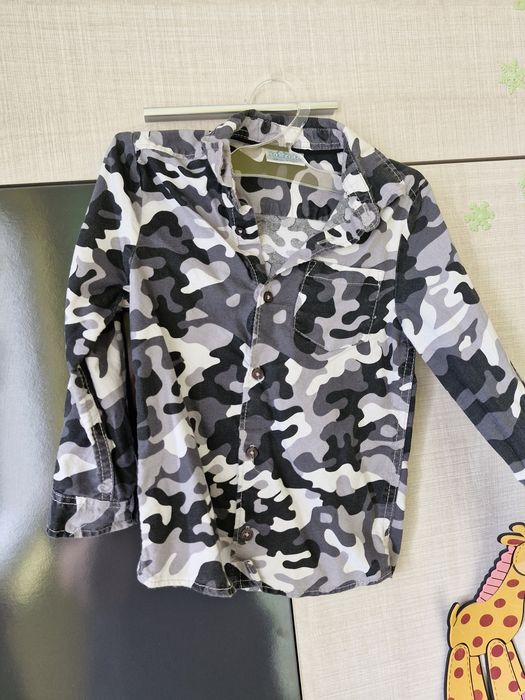 Детски ризи за момче, р-р 92, 98 и 104, цени от 5 лв. до 13 лв.