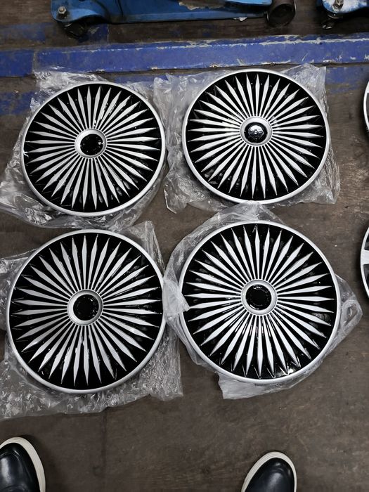 Колпаки новые .15 ие