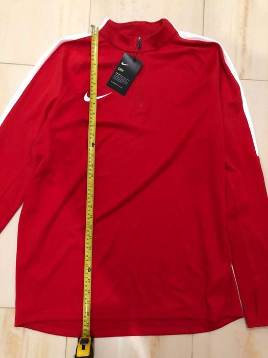 Чисто ново горнище на анцуг Найк и панталонки Адидас