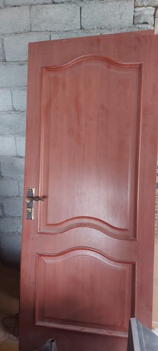 Есіктер б/у межкомнатне 10000