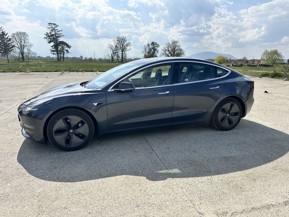 Tesla model 3 long race in garantie
