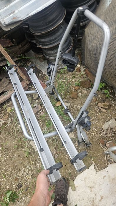 Suport 2  ,3 si 4 biciclete  pe carlig  si hayon  thule menabo atera eufab webler