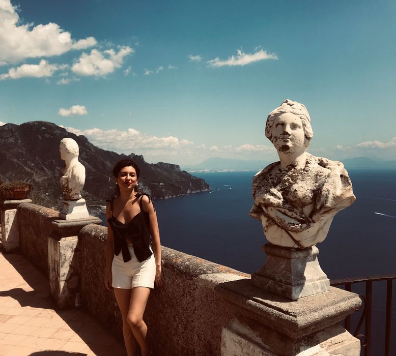 Pantaloni scurți MASSIMO DUTTI