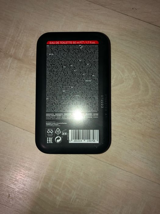 Продавам парфюм STR8