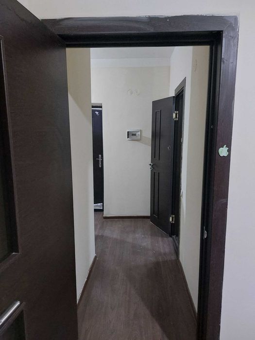 2 хоналик квартира 3-каватдан сотилади.Ор:7-мкр