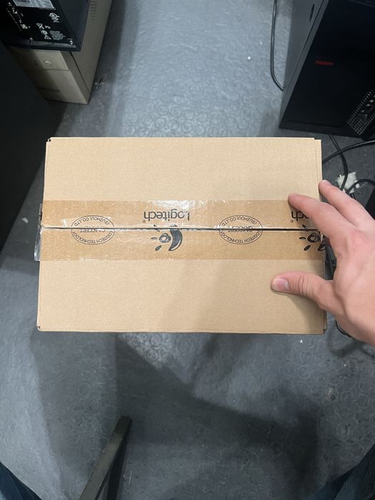 Logitech Cooling Pad N100 – фабрично запечатана основна опаковка, комплект от 4 броя, нови стоки от стари запаси, 2009 г.