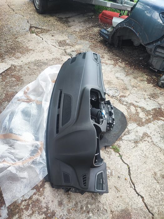 Vînd plansa bord renault megane 4 2019