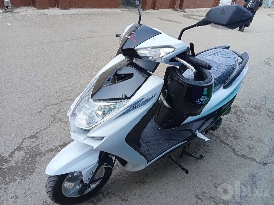 Скутер 49/80 кубовый Cygnus x От Motolife отличом состоянии