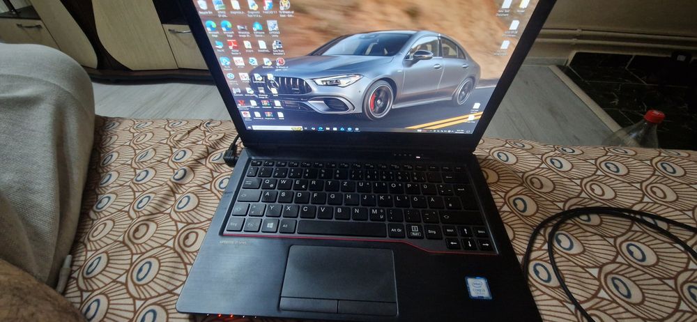 Fujitsu simens laptop u727